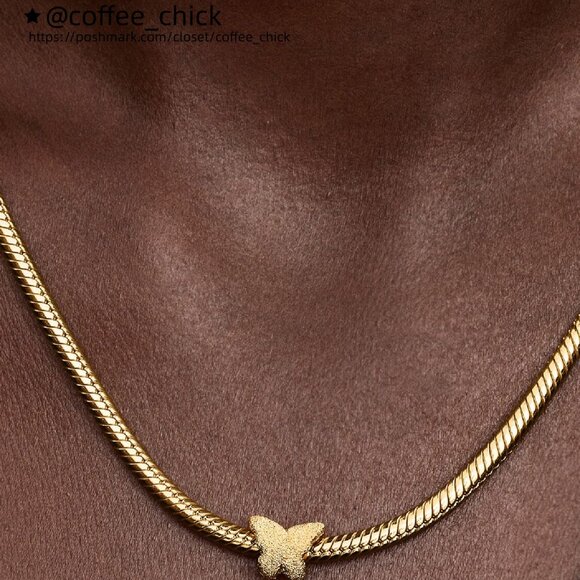 Pandora Glow-in-the-dark Hermit Crab Dangle Charm - Picture 4 of 6